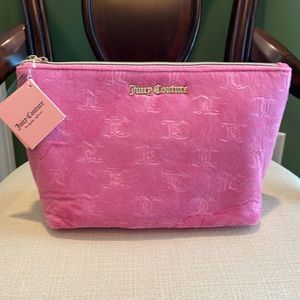 NWT Juicy Couture Barbie Pink Velour Cosmetics/Toiletries Bag